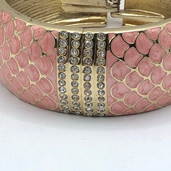 Vintage pink and gold tone mermaid rhinestone hinged bracelet - Picture 4 of 11